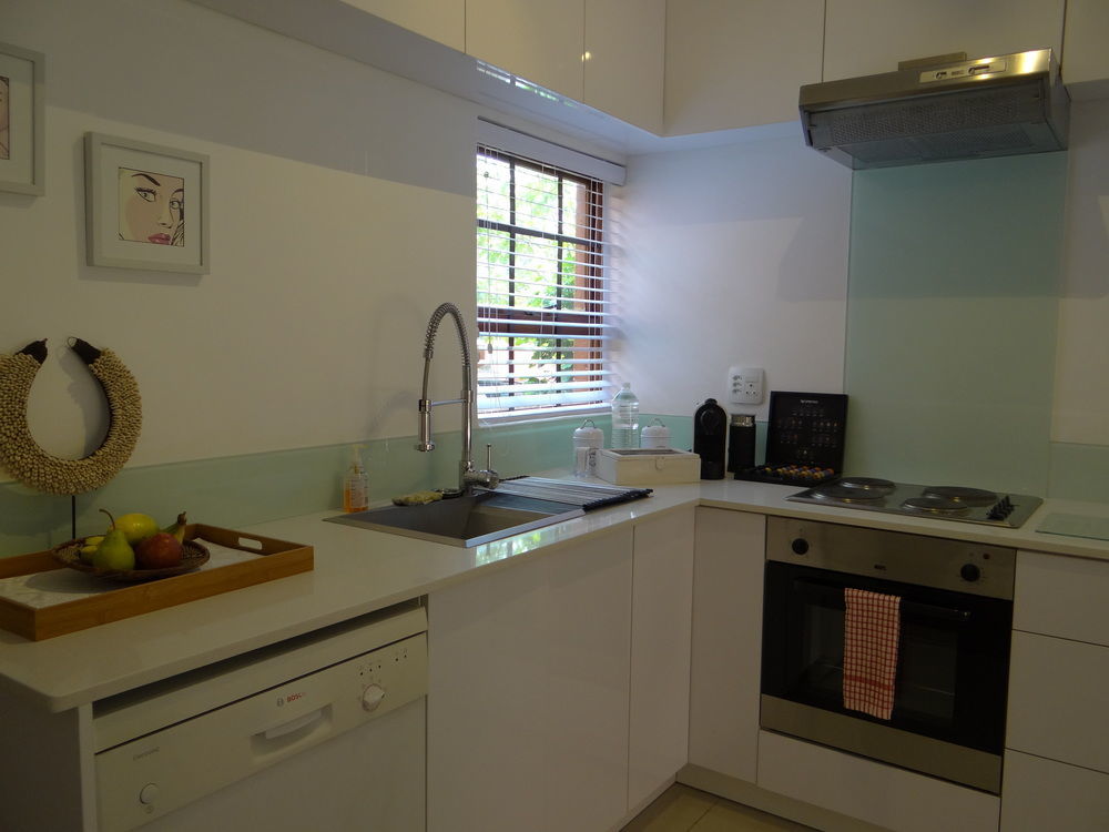 Singati Sands Sunninghill 샌톤 외부 사진