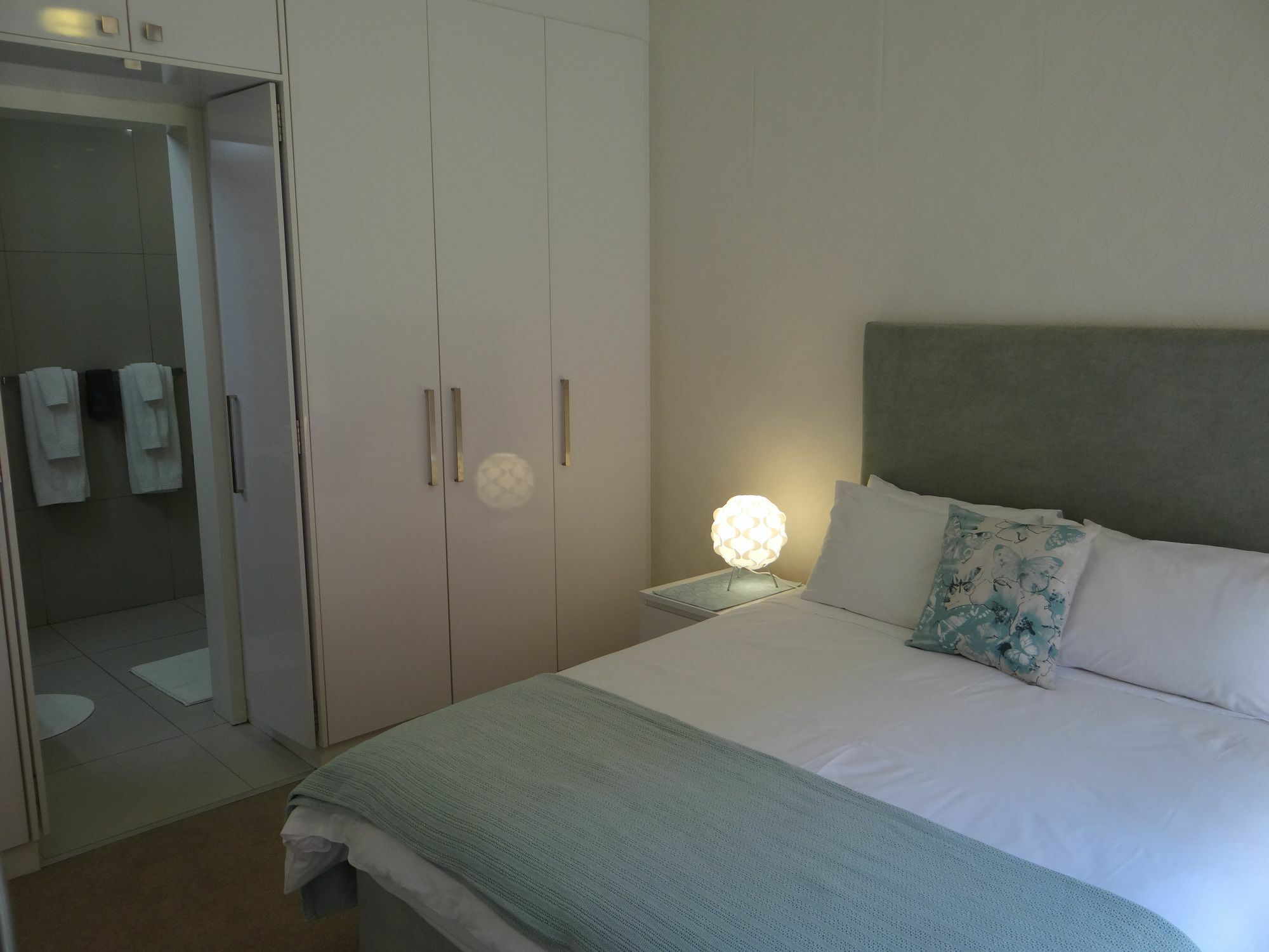 Singati Sands Sunninghill 샌톤 외부 사진