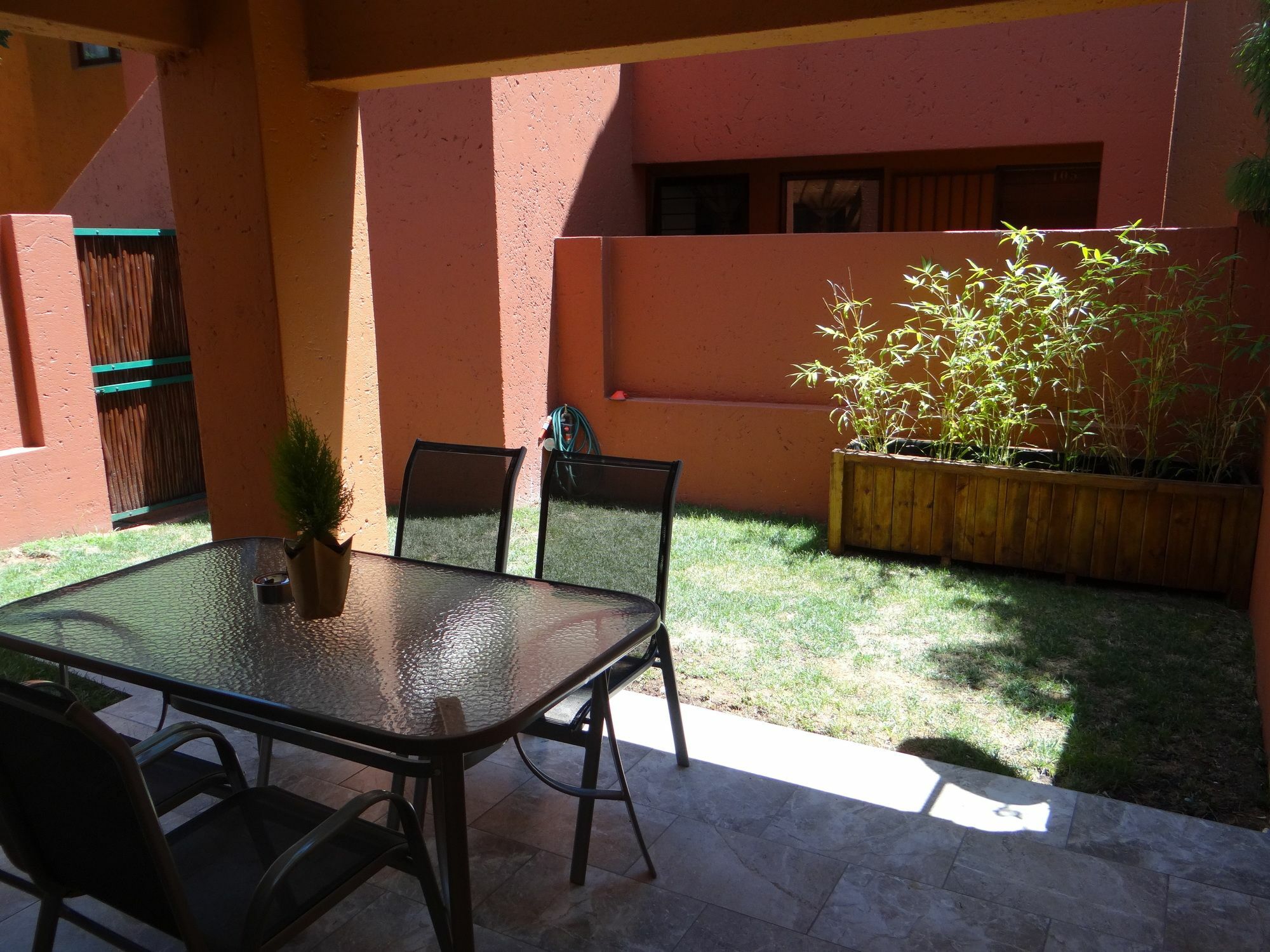 Singati Sands Sunninghill 샌톤 외부 사진